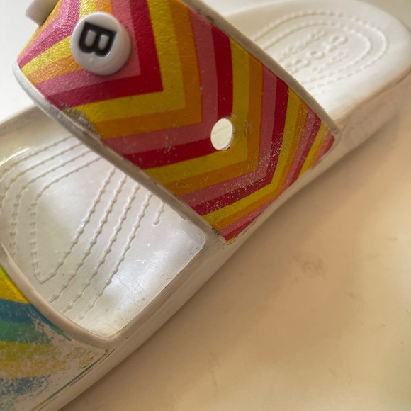 RARE Limited edition crocs vibes festival charm slides white multicolor Sz 8 - Picture 9 of 12